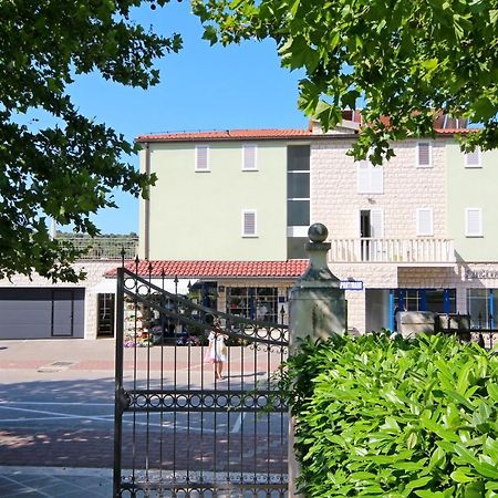 Apartment Vucic Makarska Eksteriør billede