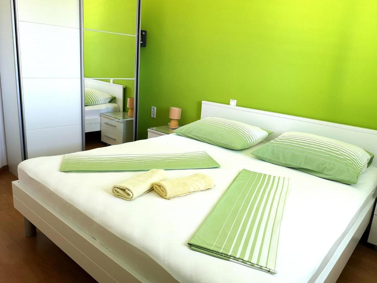 Apartment Vucic Makarska Eksteriør billede