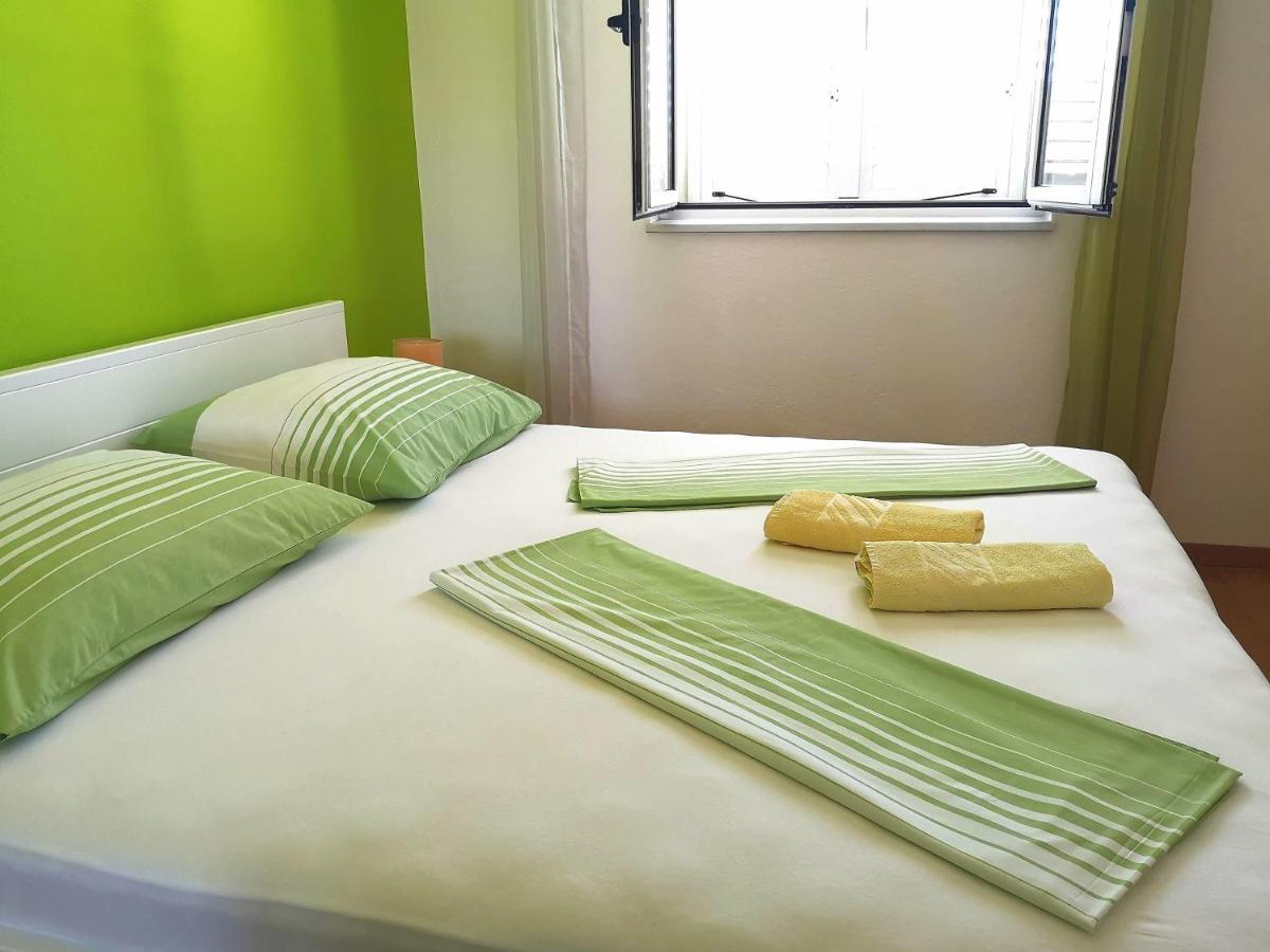 Apartment Vucic Makarska Eksteriør billede