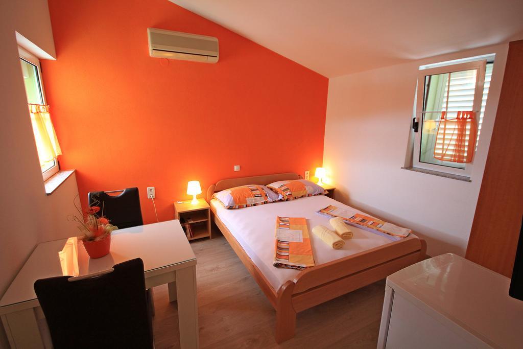 Apartment Vucic Makarska Eksteriør billede