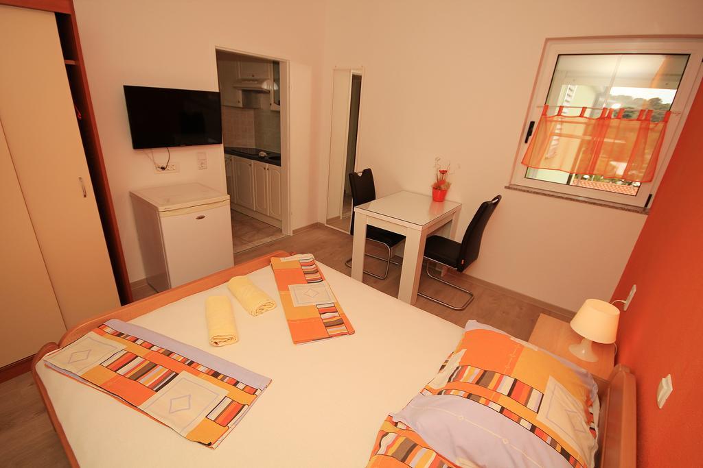 Apartment Vucic Makarska Eksteriør billede